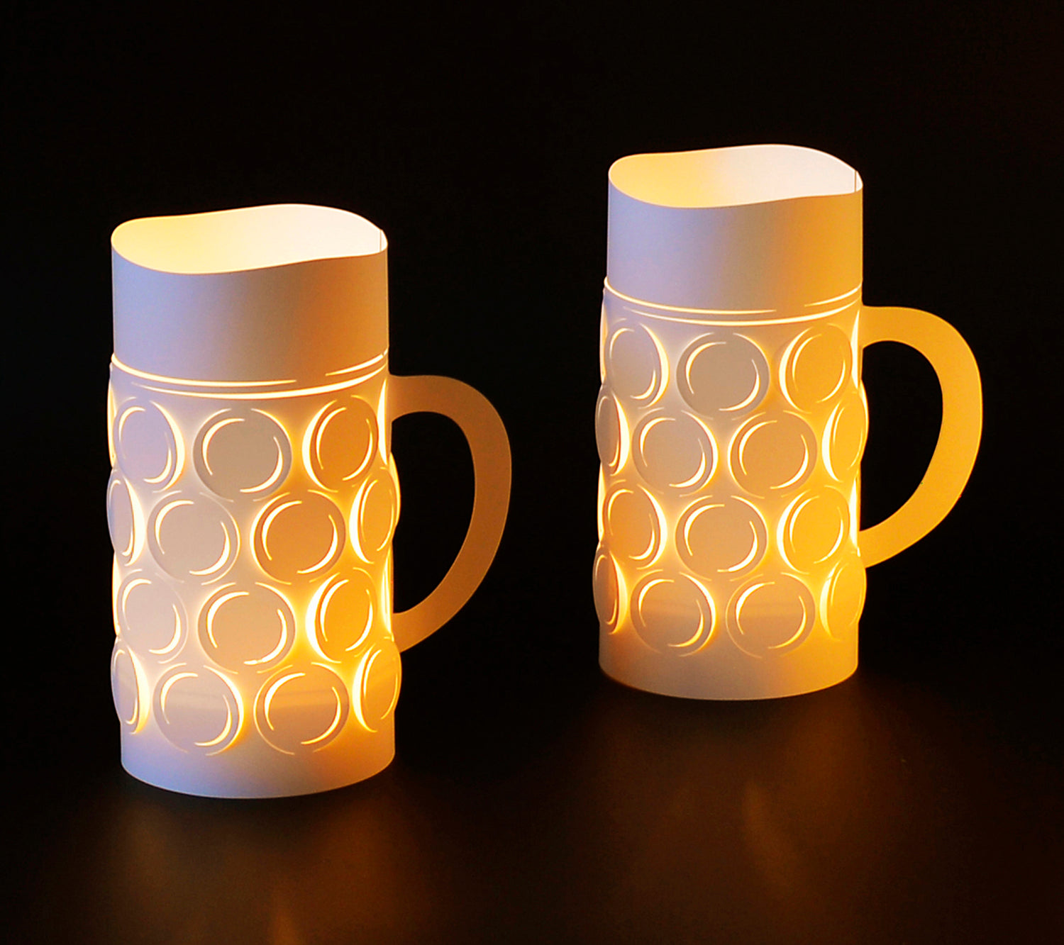 O'ZÜNDT is! Maßkrug Licht