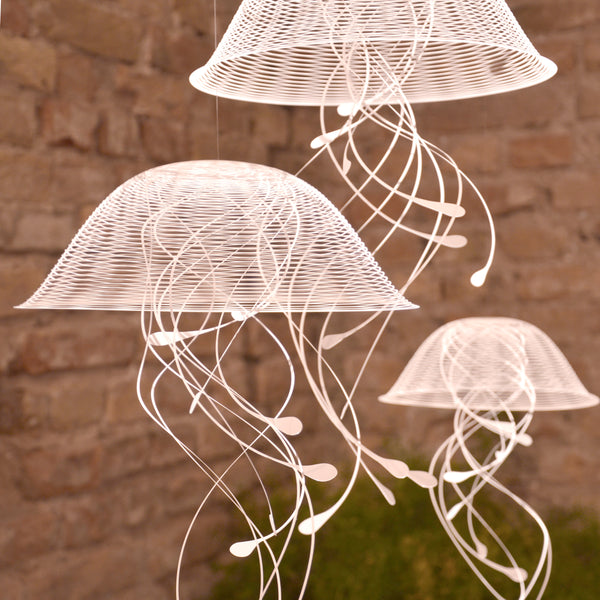 JELLINDAS, 3 filigrane Hängeskulpturen,